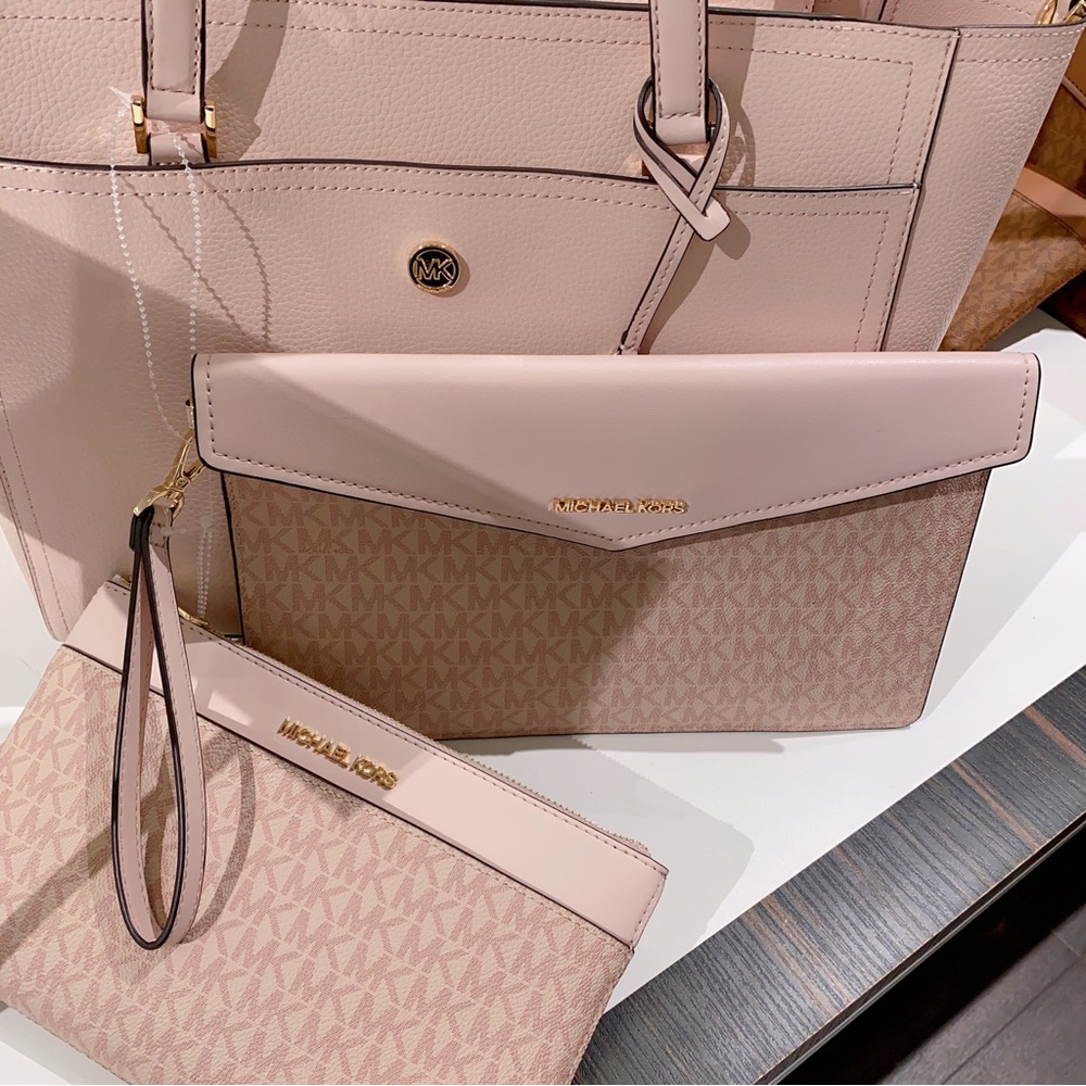 Michael Kors Maisie Large Pebbled Leather 3-in-1 Tote Bag - Picture 6 of 12